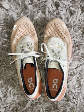 On Cloud Cloudboom Savannah/White Women's Running Athletic Tennis Shoe Size 8½